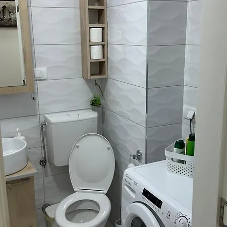 Big White M Apartament Belgrad